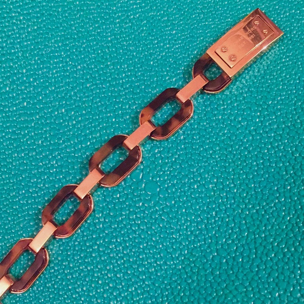 Michael Kors Rose Gold Tortoise Link Bracelet
